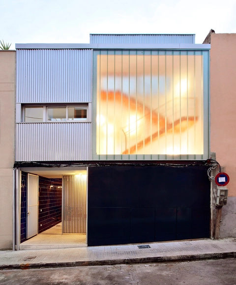 Dos Departamentos en Mallorca / Flexo Arquitectura - Apartamentos, Fachada, Puerta