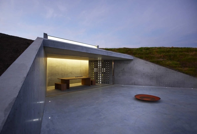 Cava de vinos y mirador / MAP Architects - Viña, Fachada