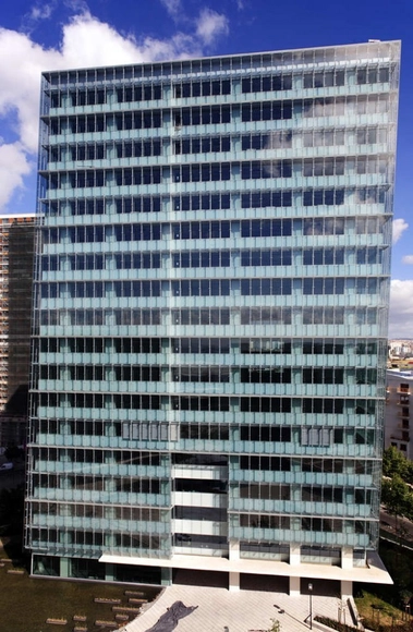 Office Park Expo / NLA - Edificio De Oficinas