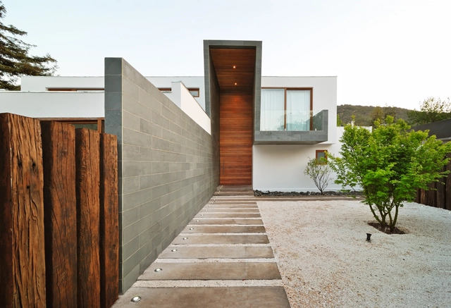 Casa 3 Elementos / Tomás Swett - Ampliación, Fachada, Escaleras, Barandas