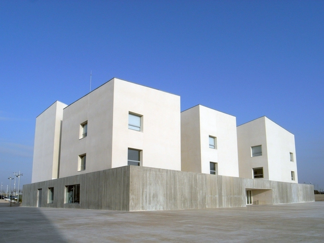 Edificio de Rectorado de la Universidad San Jorge / Taller Básico de Arquitectura - Arquitectura De Oficinas, Fachada