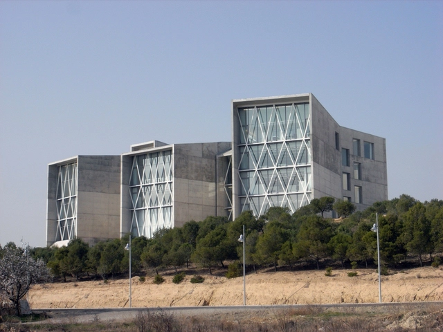 Escola de Comunicação, Universidad San Jorge / Taller Básico de Arquitectura - Instituto