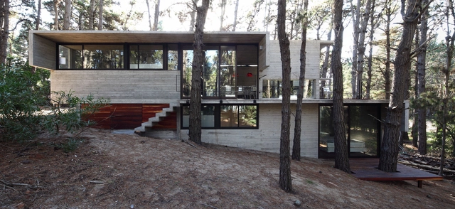Casa Levels / BAK Arquitectos - Casas, Fachada, Barandas, Escaleras, Bosque