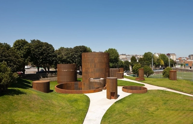Museo Interactivo de la Historia de Lugo / Nieto Sobejano Arquitectos - Museo, Jardín, Fachada