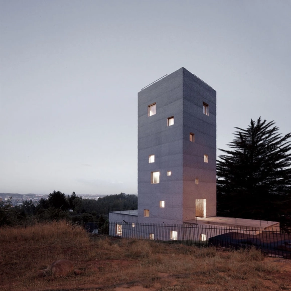 Casa Cien / Pezo von Ellrichshausen - Edificio De Oficinas, Fachada