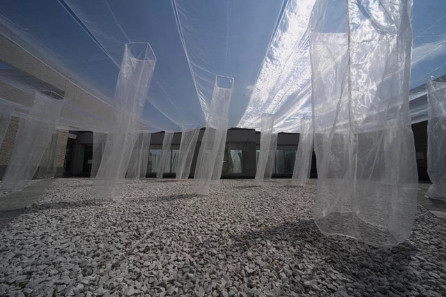 Paisaje Vertical / Ryo Yamada - Instalaciones Temporales, Fachada