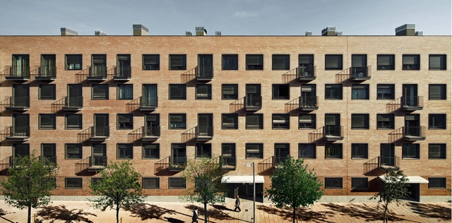 65 Viviendas en el barrio de Bon Pastor / SV Arquitectura - Apartamentos, Fachada, Puerta