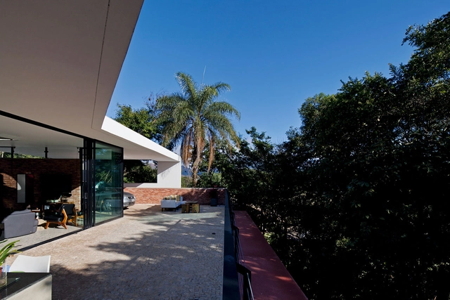 Casa Vale Das Araras / Arquitetos Associados - Casas, Jardín, Fachada
