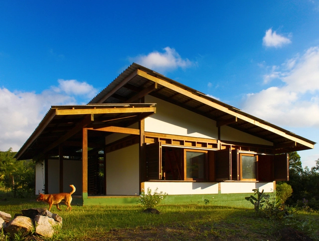 Casa en Praia do Bonete / Pedro Saito - Casas, Fachada, Puerta