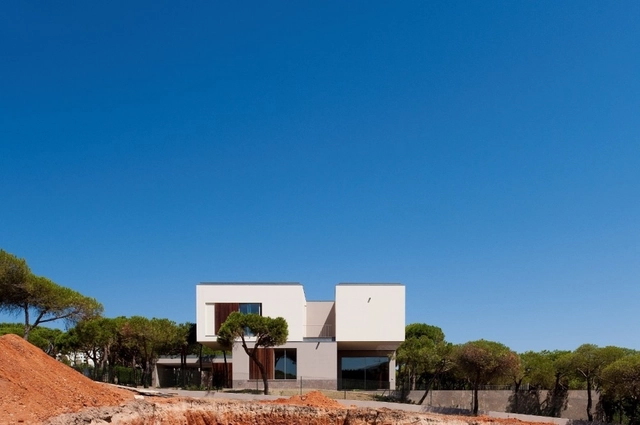Casa en Praia Verde / Nelson Resende Arquitecto - Casas, Fachada
