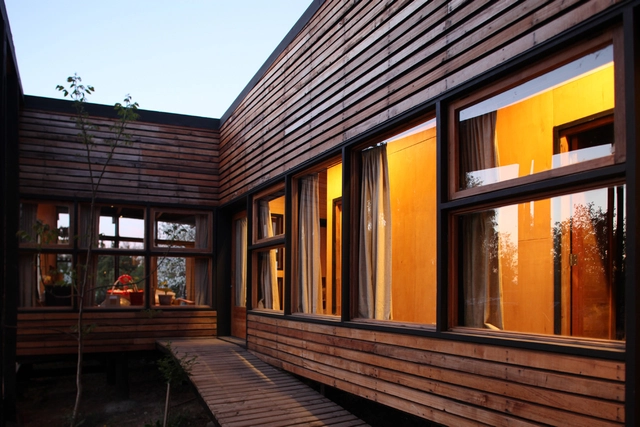Casa Lo Cañas / Abarca Palma Arquitectos - Casas