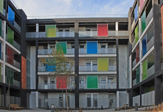 106 Viviendas sociales en Sant Cugat / Guàrdia Veciana Arquitectura - Vivienda Social, Fachada