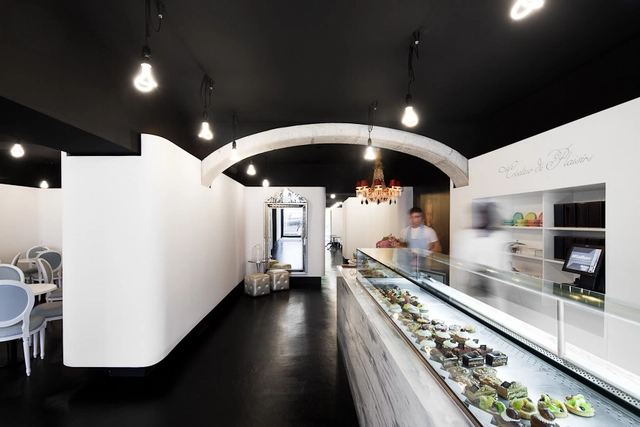 Gourmet Pastry / 71 ARQUITECTOS + David Carqueijeiro - Diseño De Interiores
