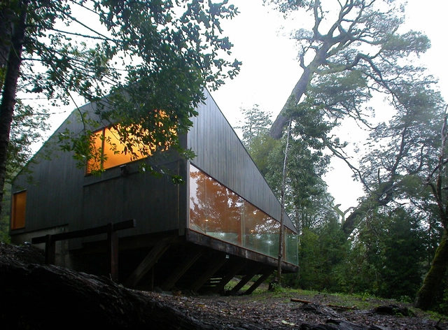 Casa Taller en el Depósito Pirihueico / Martin Schmidt Radic Arquitectos Asociados - Casas, Jardín, Fachada, Bosque