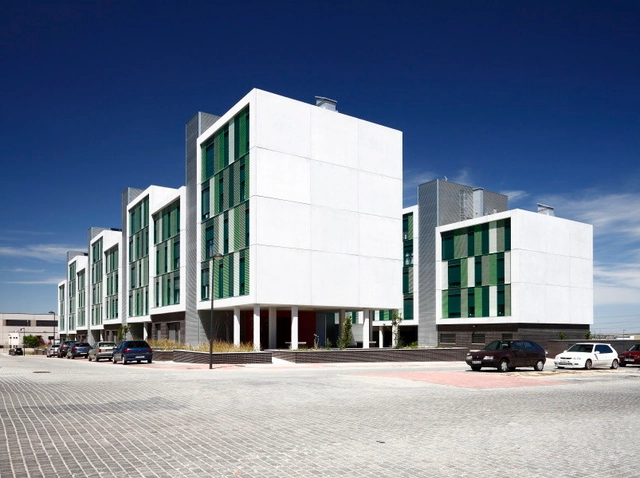 120 viviendas de protección pública en Parla / Arquitecnica - Vivienda Social, Fachada