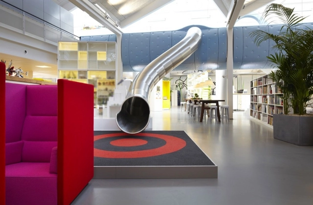 LEGO PMD / Rosan Bosch & Rune Fjord - Interiores De Oficina, Sillas