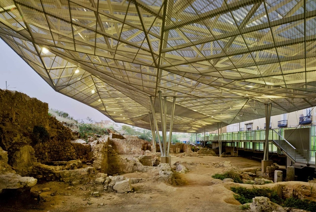 Cubierta para el Parque Arqueológico de El Molinete / Amann-Cánovas-Maruri - Sitio De Conservación Histórica