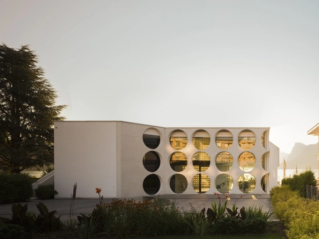 O House / Philippe Stuebi - Casas, Jardín, Fachada
