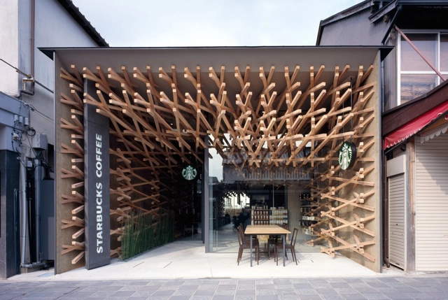 Starbucks Coffee / Kengo Kuma & Associates - Diseño De Interiores, Patio interior, Fachada, Fijación Vigas, Sillas