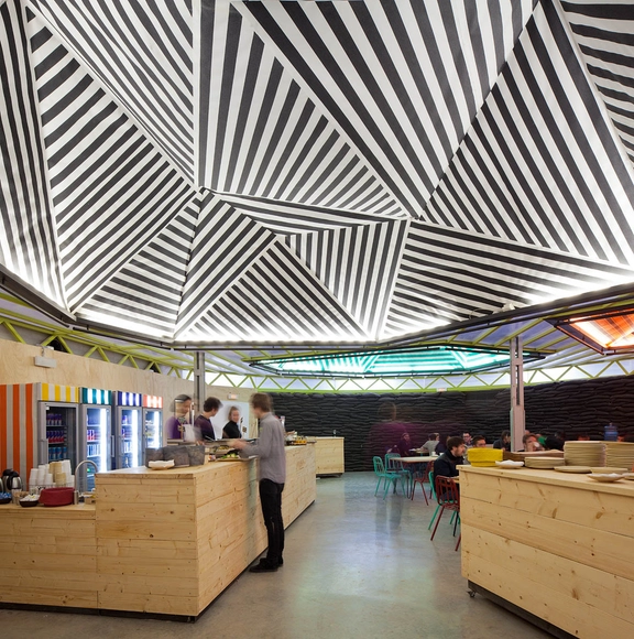 Red Bull Music Academy / Langarita Navarro Arquitectos - Espacio De Conciertos, Fijación Vigas, Sillas, Encimera, Mesas, Bancas