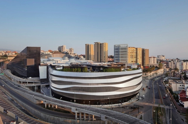 Tienda Departamental Liverpool / Rojkind Arquitectos - Centros Comerciales, Fachada, Urbano