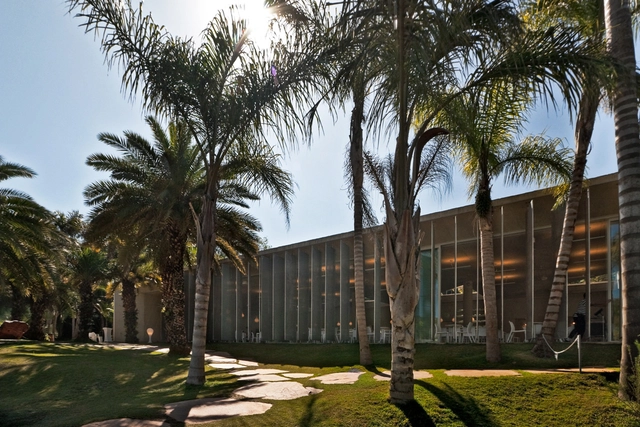 Restaurante Oiticica / Rizoma Arquitetura - Paisaje Y Arquitectura, Jardín, Fachada, Arco