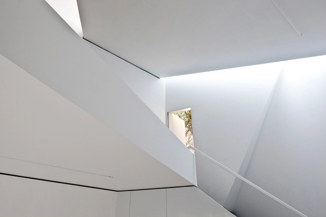 Mini-Estudio / FRENTEarquitectura - Reconversión