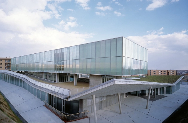 Instituto de Neurociencias de Castilla y León / Canvas Arquitectos - Centro De Investigación