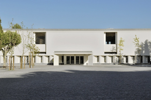 Escuela Francisco Arruda / José Neves - Renovación, Fachada, Puerta