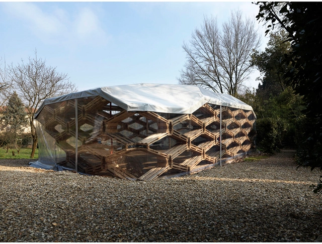 Pabellón de Pallets Reciclados / Avatar Architettura  - Arquitectura Cultural