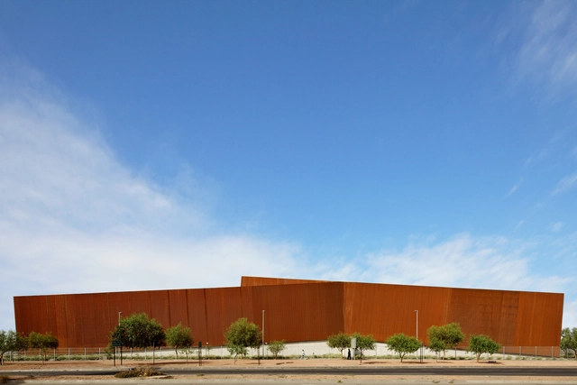Ferretería O´Higgins / GH+A | Guillermo Hevia - Edificios Institucionales, Fachada
