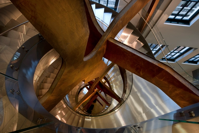 Espacio Fundación Telefónica / Moneo Brock Studio + Quanto Arquitectura  - Interiores De Oficina, Fijación Vigas, Barandas, Iluminación