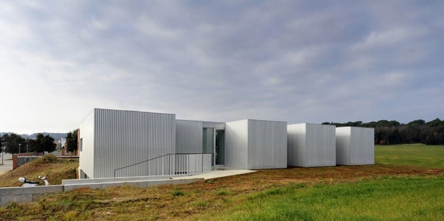 Nuestra Casa / Ricard Turon Vich - Casas, Fachada