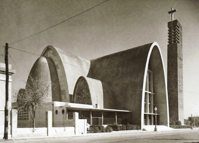 Clásicos de Arquitectura: Iglesia de la Purísima en Monterrey / Enrique de la Mora y Palomar - Iglesia