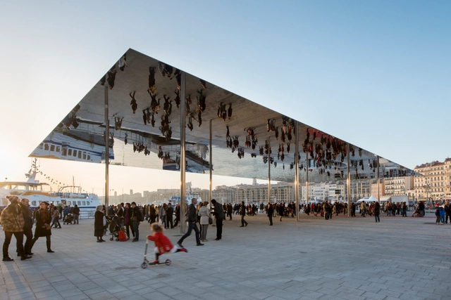 Pabellón Vieux Port / Foster + Partners - Imagen Principal
