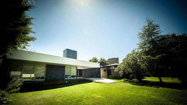 Casa Caballero / 2R ARQUITECTURA - Casas