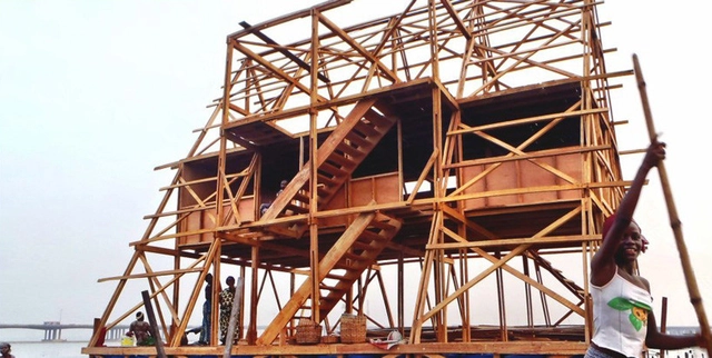 Escola Flutuantes de Makoko / NLE Architects - Arquitetura Educacional