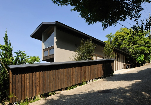 Uma casa em Kamigamo / Méga - Imagem de Destaque