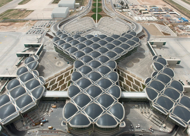 Foster + Partners inaugura nuevo aeropuerto sustentable en Jordania - Imagen Principal