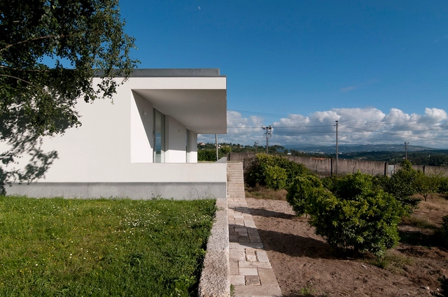 Residencia Parroquial de Real / Miguel Carrapa - Casas