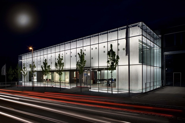 Competence Centre Glastroesch / becker architekten - Edificios Institucionales