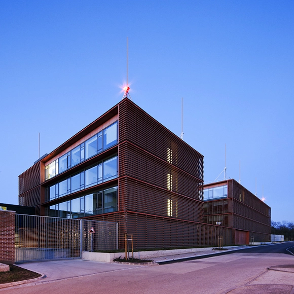 Center of Air Navigation Services / ZSK Architects  - Services , Facade