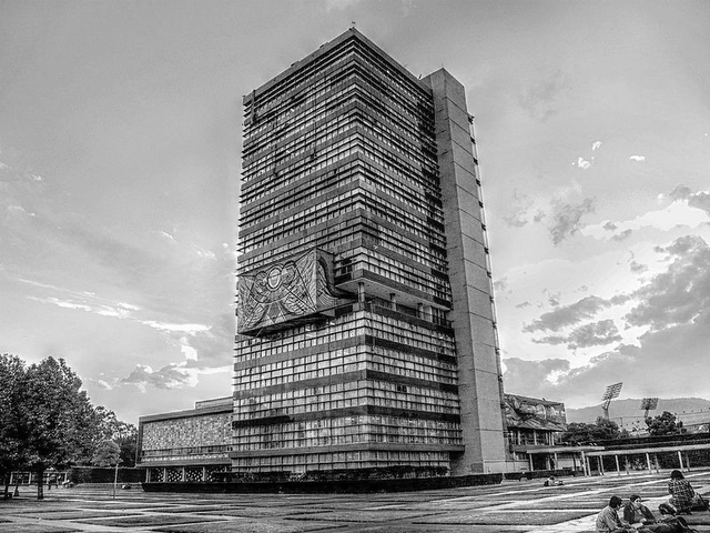 Clásicos de Arquitectura: Ciudad Universitaria / Mario Pani  + Enrique del Moral - Universidad, Fachada, Urbano