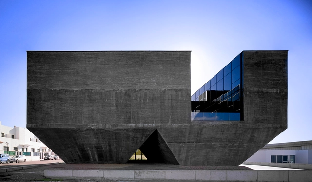 Centro Integral Territorial da Mancomunidade de Olivenza / Daniel Jiménez + Jaime Olivera  - Edifícios Institucionais