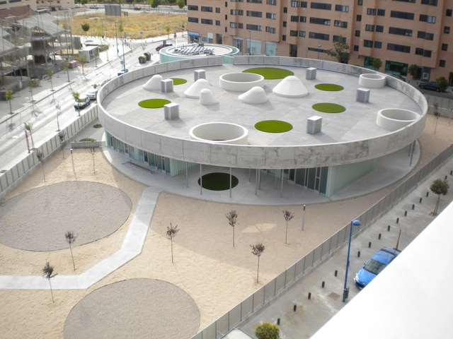 Infant School Student In Vereda / Rueda Pizarro Arquitectos - Schools , Facade