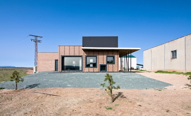 Municipal Funeral Home Montealegre del Castillo, Albacete  / dra arquitectos - Burial 