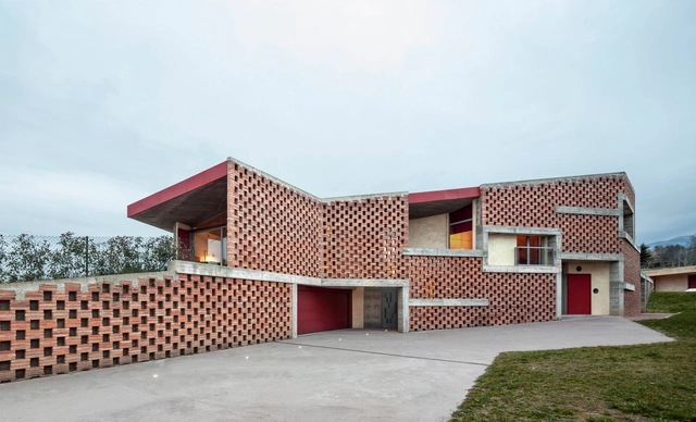 Casa Bitxo / Lagula Arquitectes - Casas