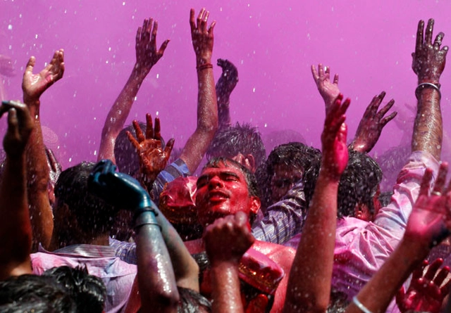 “Festival de Cores Holi”: Boas-vindas da Primavera na Índia - Imagem de Destaque