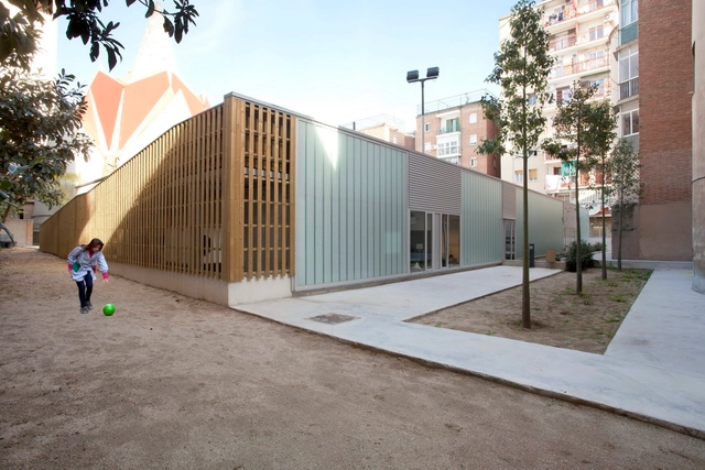 Escola em San Medir / rdl arquitectos - Escolas