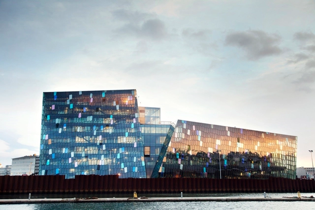 El Harpa Concert Hall gana el Premio Mies van der Rohe 2013 - Imagen Principal